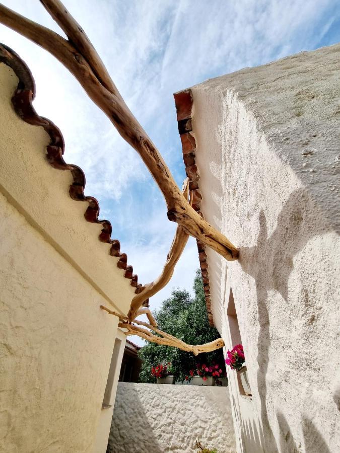 Апартаменты Stazzo San Teodoro Il Ginepro Piscina Condivisa Экстерьер фото