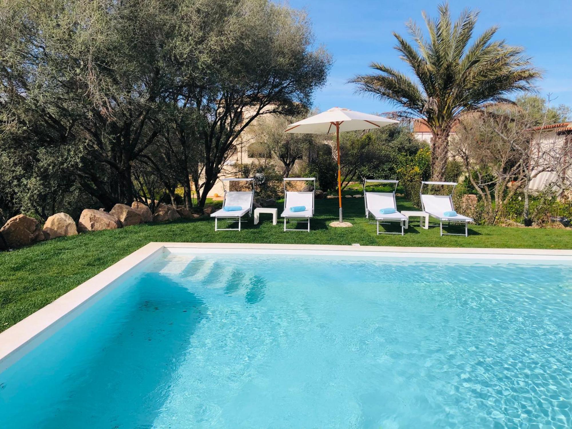 Апартаменты Stazzo San Teodoro Il Ginepro Piscina Condivisa Экстерьер фото