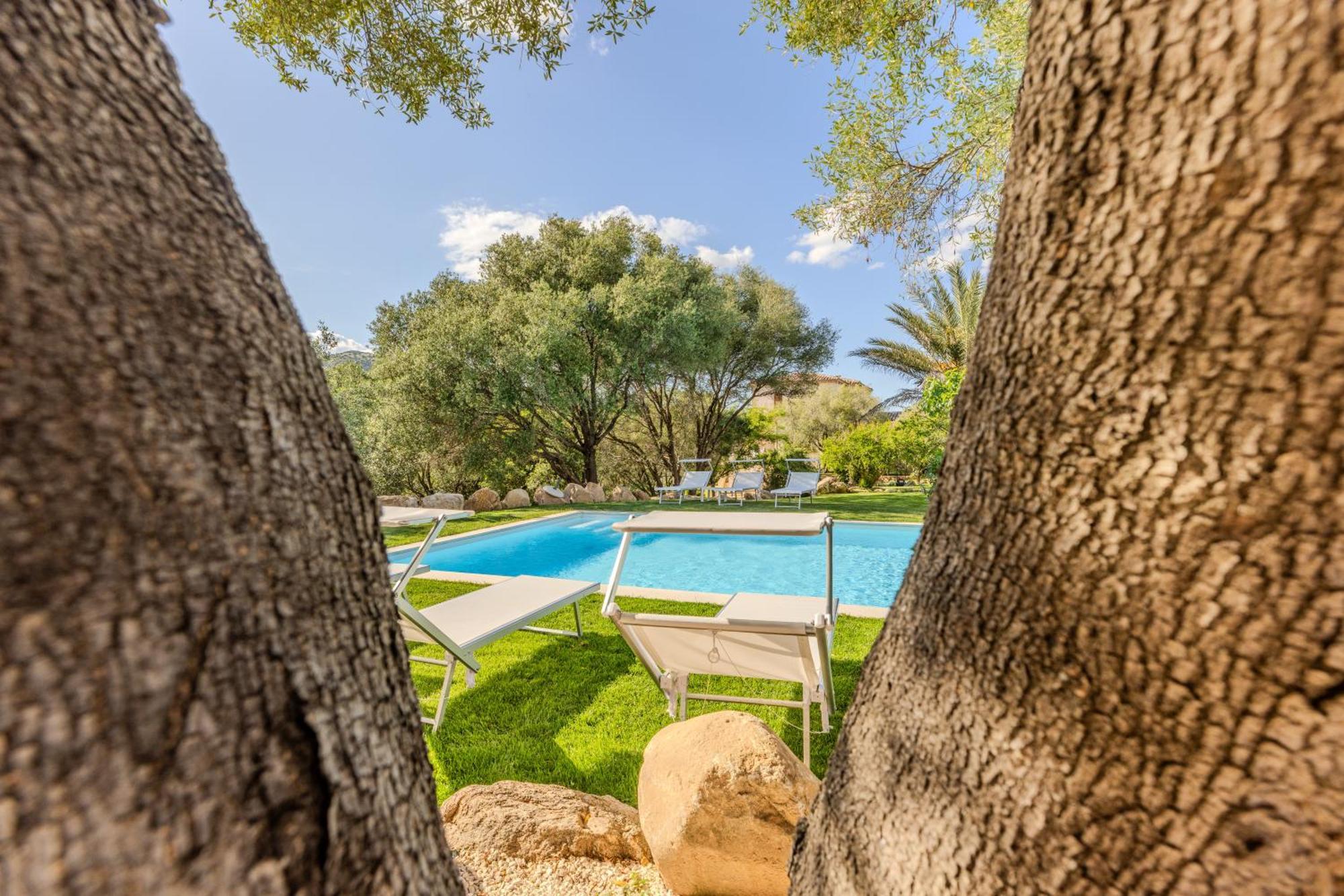 Апартаменты Stazzo San Teodoro Il Ginepro Piscina Condivisa Экстерьер фото